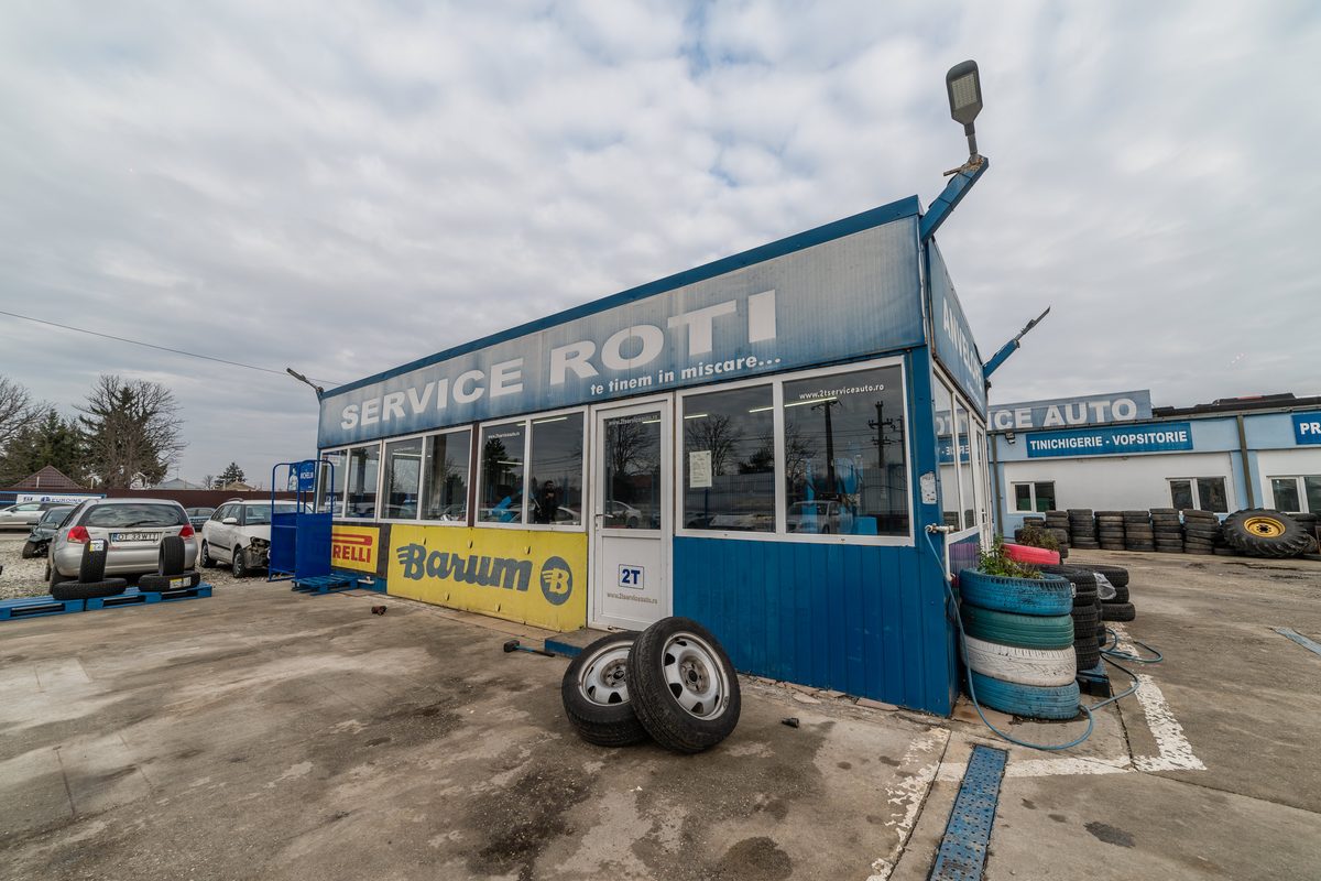 Service roți 2T Auto Caracal — vulcanizare și echilibrare